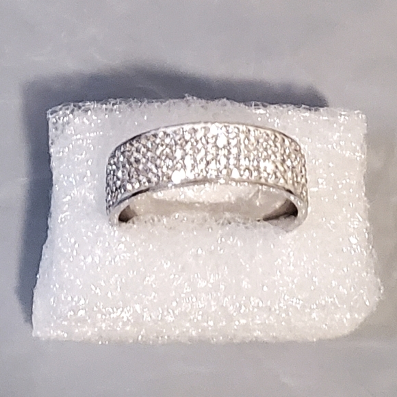 Sparkling Sliver Band - Picture 1 of 7